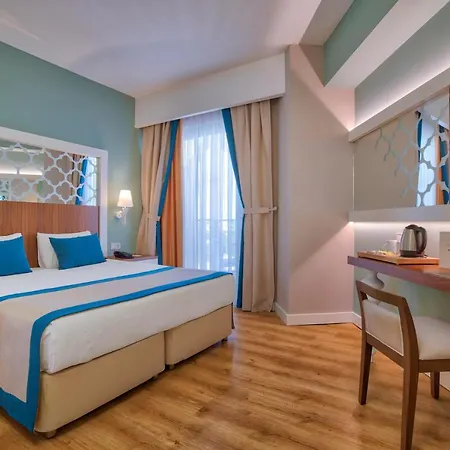 Hotel Crown Sunshine Ultra Side