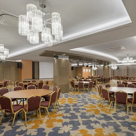Hotel Crown Sunshine Ultra 5*